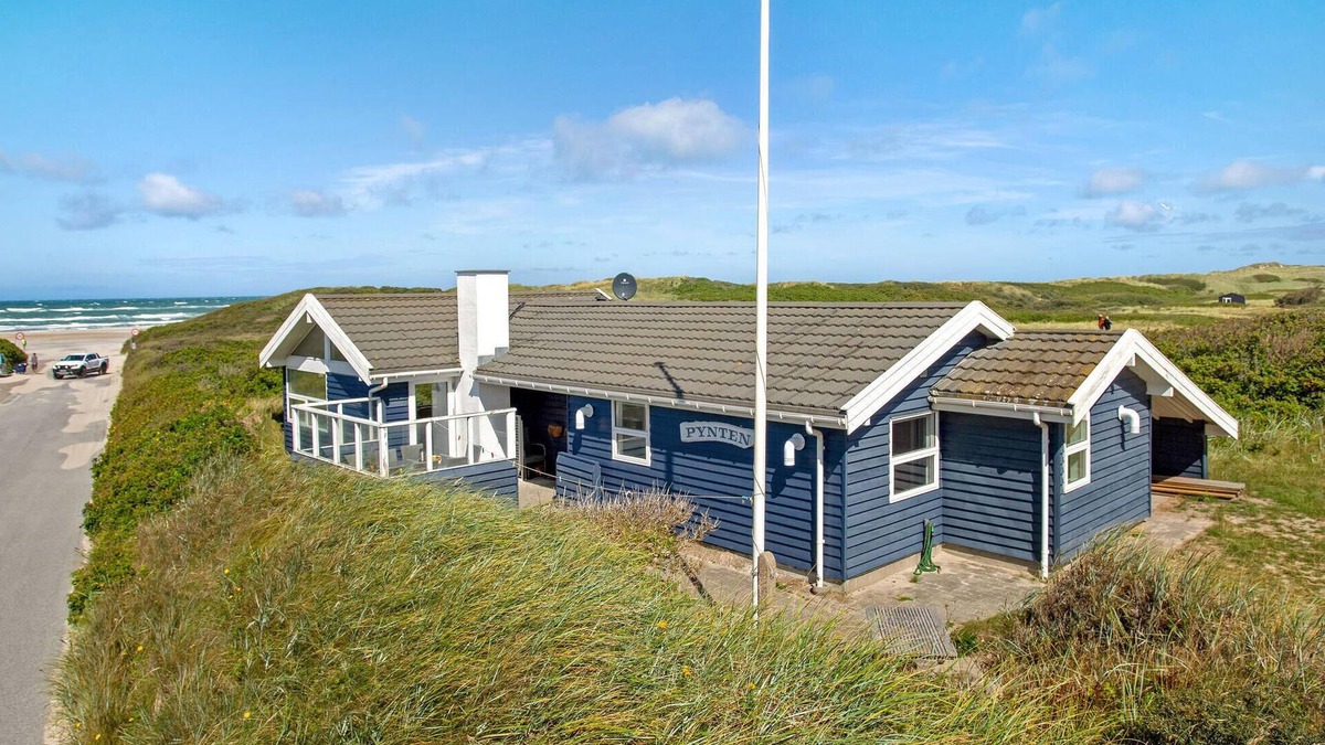 Grønhøj House | Stunning home in Løkken with sauna