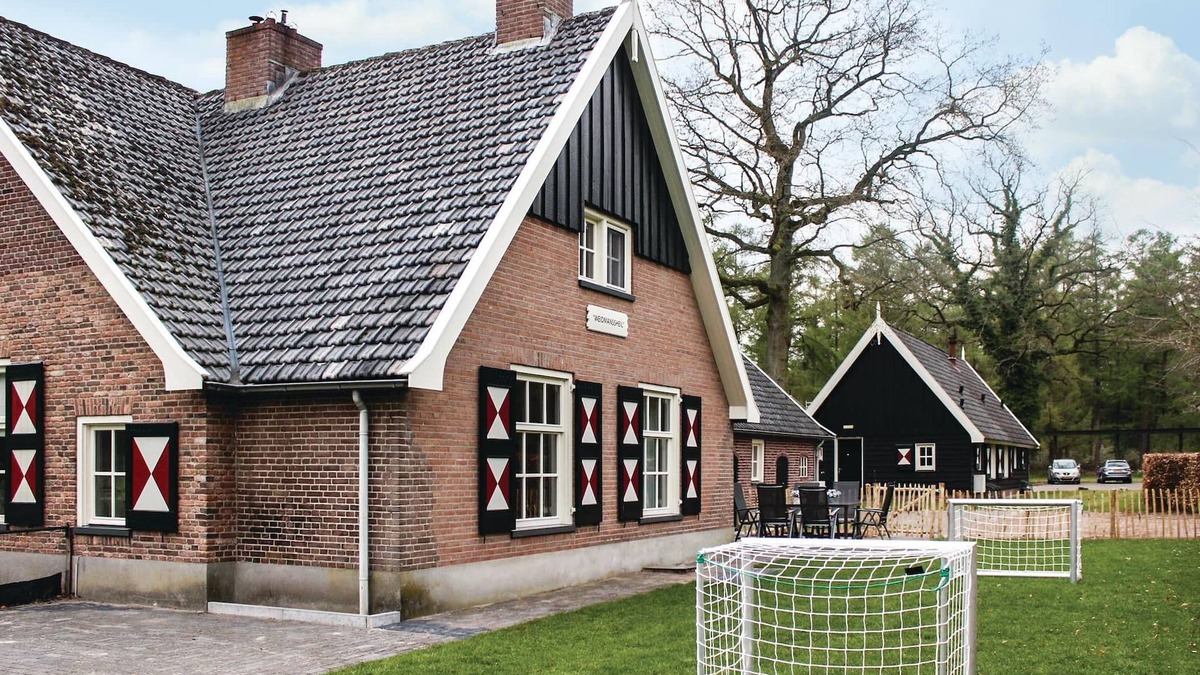 Junne House | Stunning home in Ommen with sauna