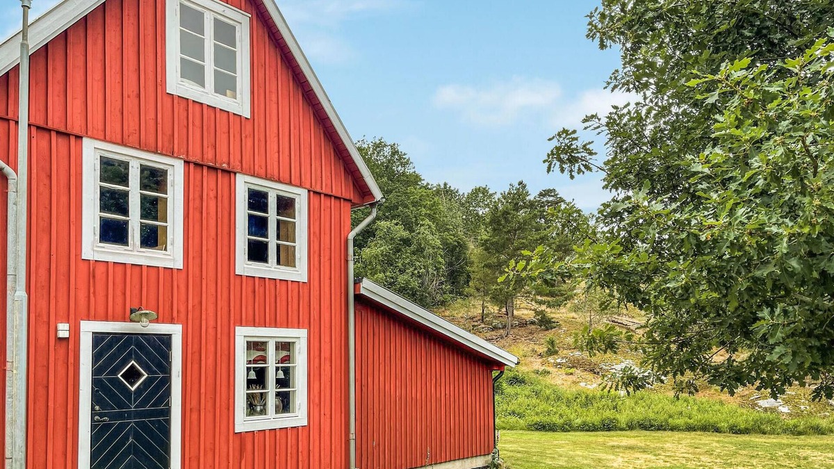 Ronneby House | Stunning home in Ronneby with kitchen