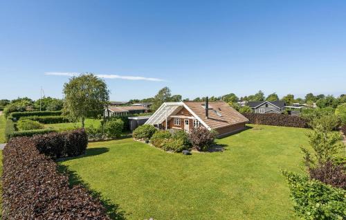 Floutrup House | Stunning Home In Roslev With Kitchen