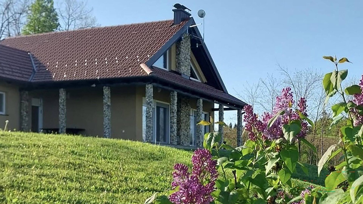 Strigova House | Stunning home in Strigova with WiFi