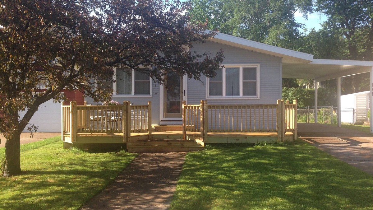 Marquette House | Stunning home just steps to the beach, bike path, downtown Marquette, and NMU