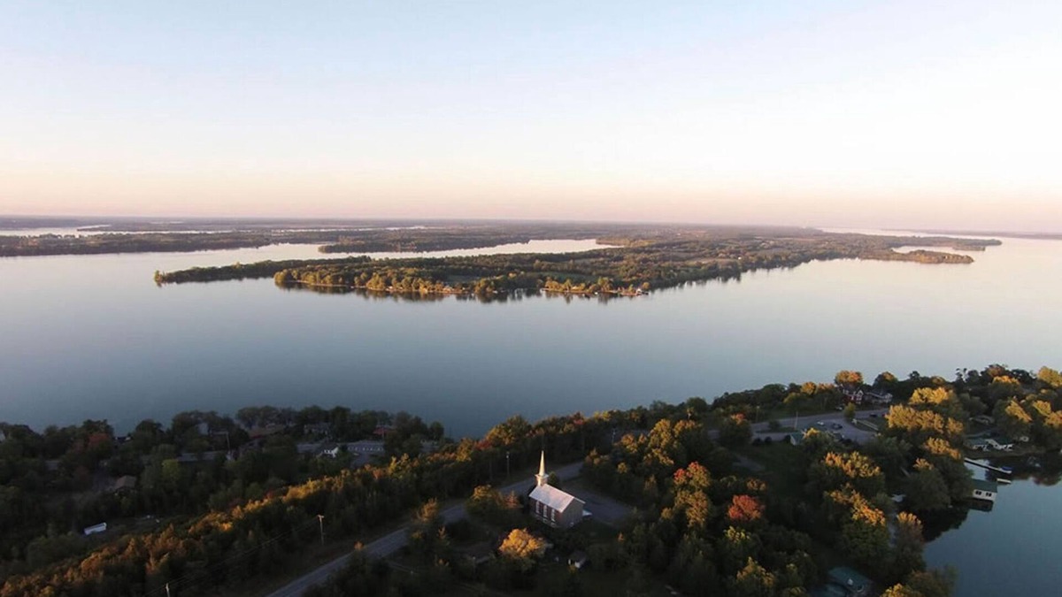 Prince Edward House | Stunning home near Sandbanks - Picton - Prince Edward County
