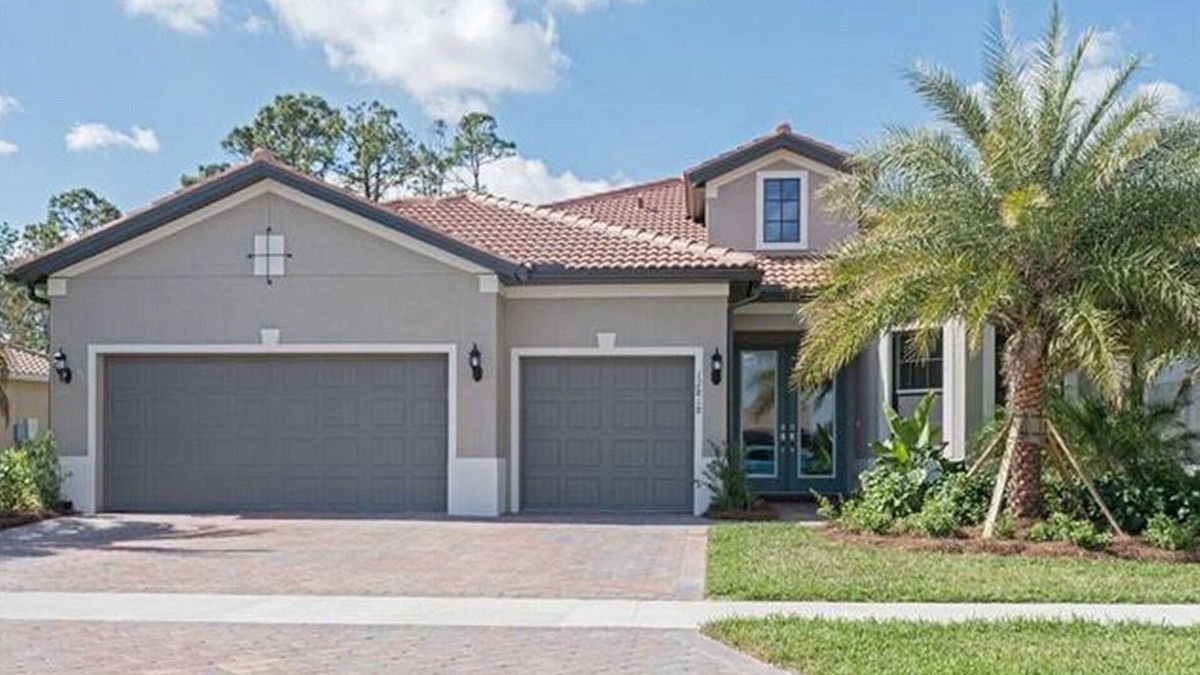 Arborwood House | Stunning home with heated saltwater pool & Cypress Preserve views!