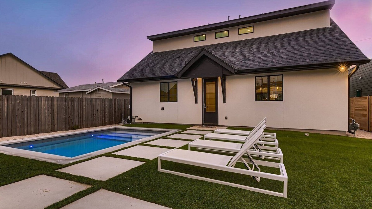 Georgetown House | Stunning home with pool, walking distance to the square