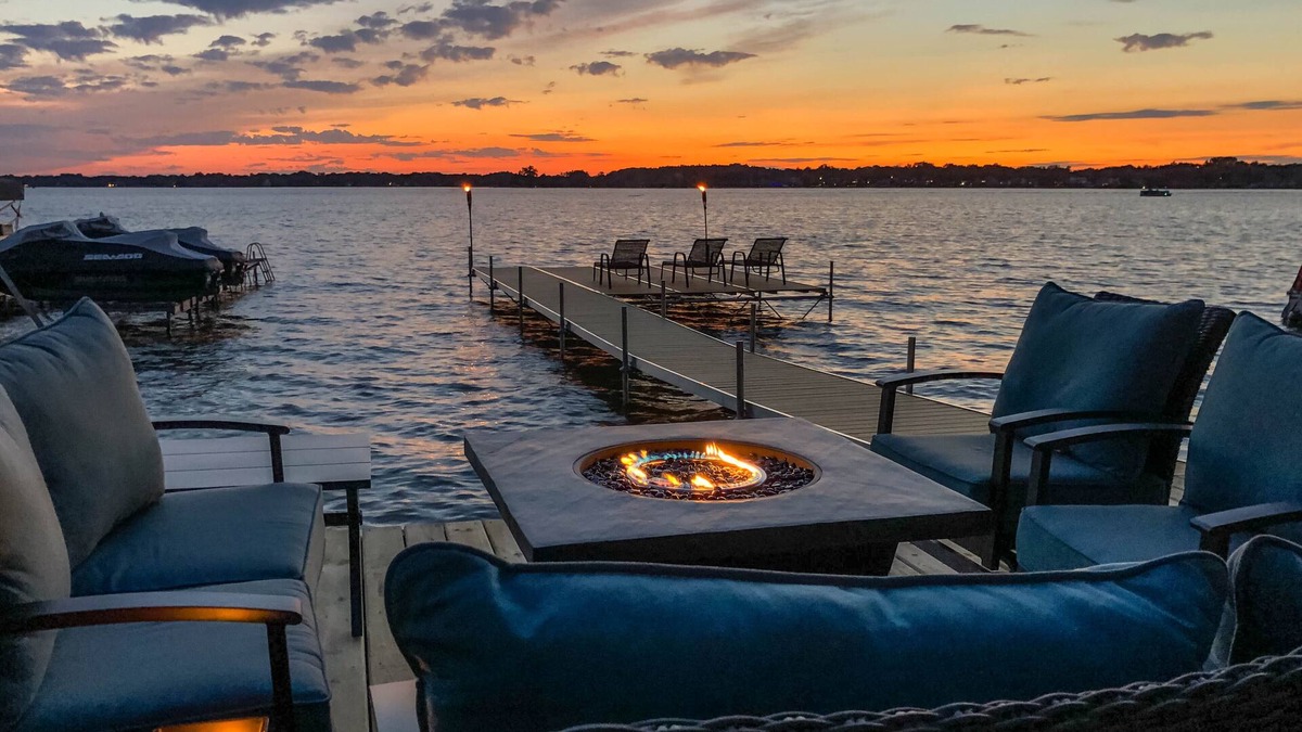 Keego Harbor House | Stunning Lake Home on all sports lake Sandbar with breathtaking views!