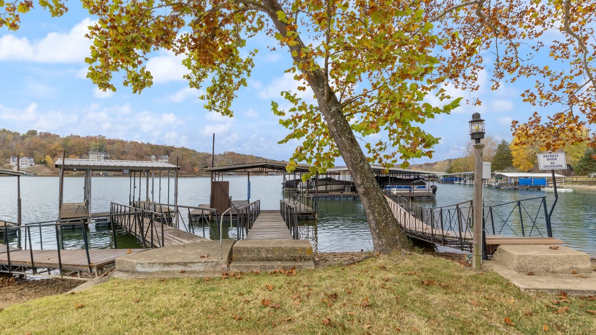 Climax Springs House | Stunning Lake View On A Nice & Quiet Relaxing Home