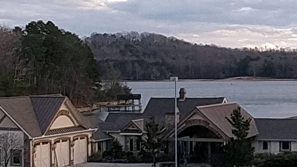 Mount Vernon House | Stunning Lakefront Home - Original 1800’s Cabin - Relax by The Water