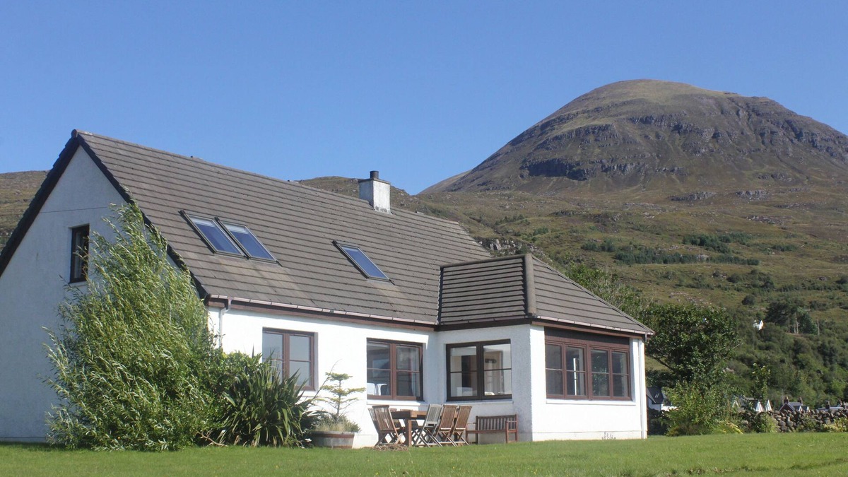Achnasheen Cottage | Stunning Large Beachfront home in the heart of the Torridon Highlands! Wow!
