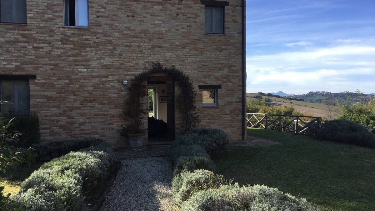 Montegiorgio Other | Stunning Le Marche 4 double bedroom farmhouse with private pool.