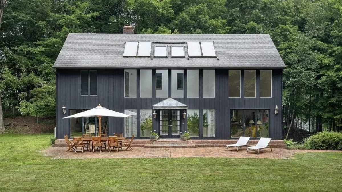Salt Point House | Stunning Light-Filled Contemporary Home on 7 Acres