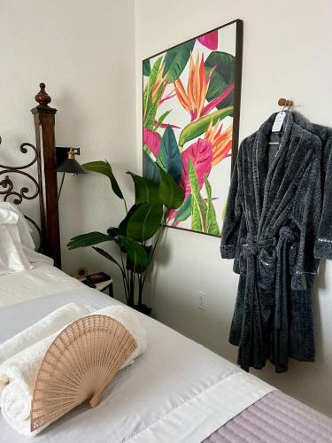 West Little Havana Apartment | Stunning Little Havana Suites Close to airport, Calle Ocho, Brickell, Wynwood and the Beaches - Free Parking
