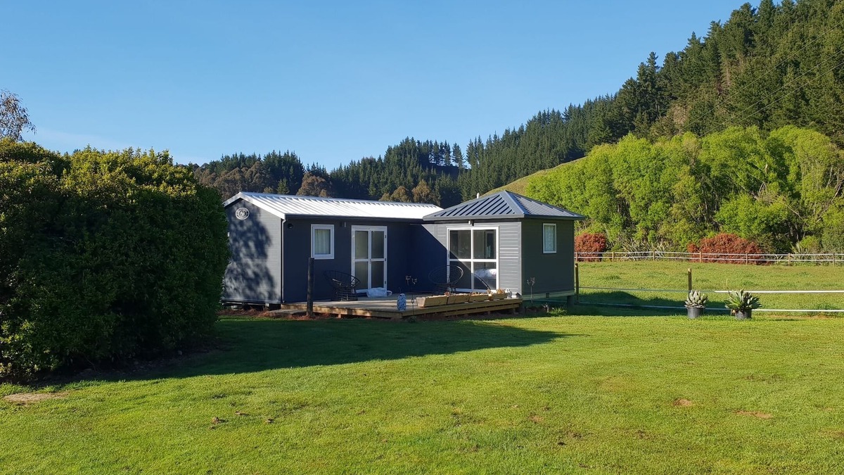 Shakespeare Bay Cottage | Stunning location garden setting, farmstead cottage!
