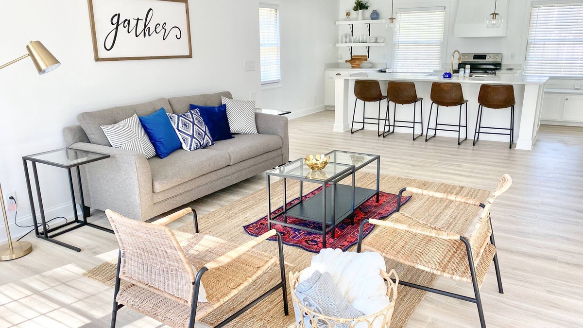 North Garrett Road House | Stunning Loft w/King Suite: near Duke/UNC, RDU Airport, Downtown