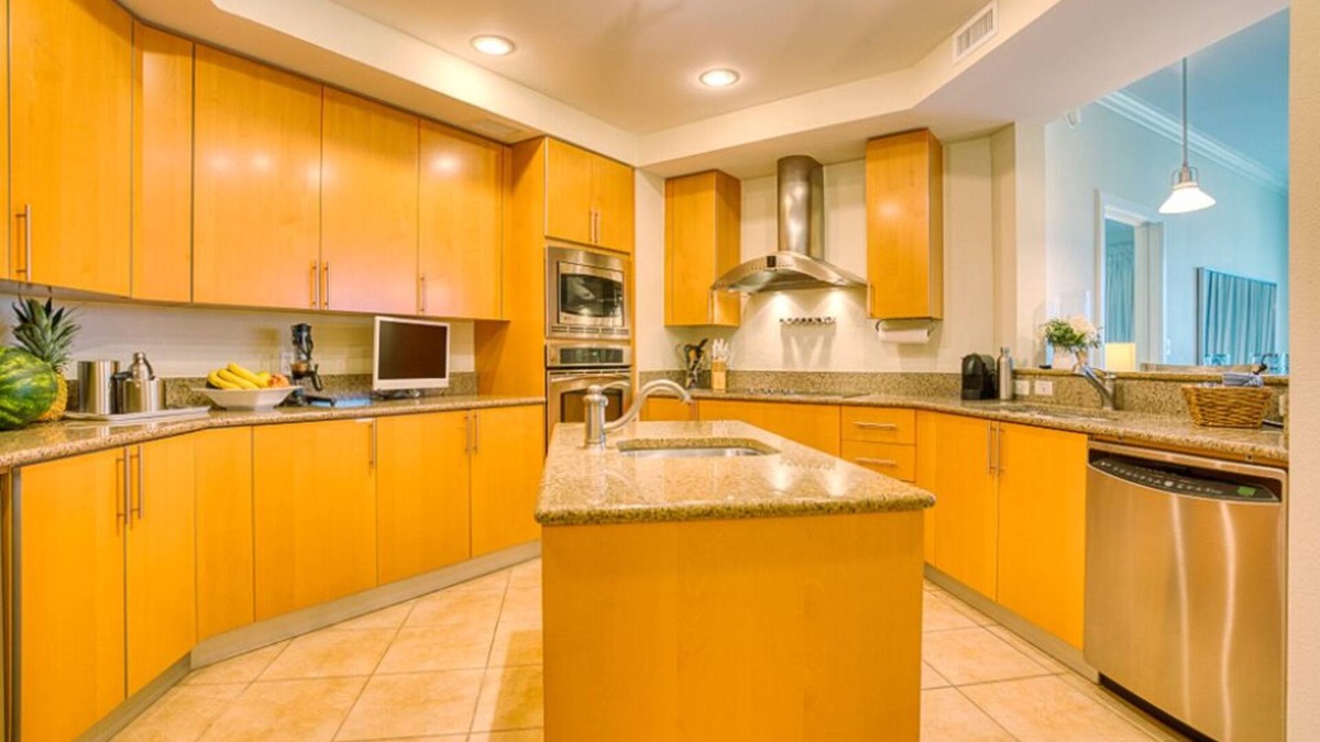 Daytona Beach Shores Condo | Stunning Luxury Coastal View Condo at Ocean Vistas