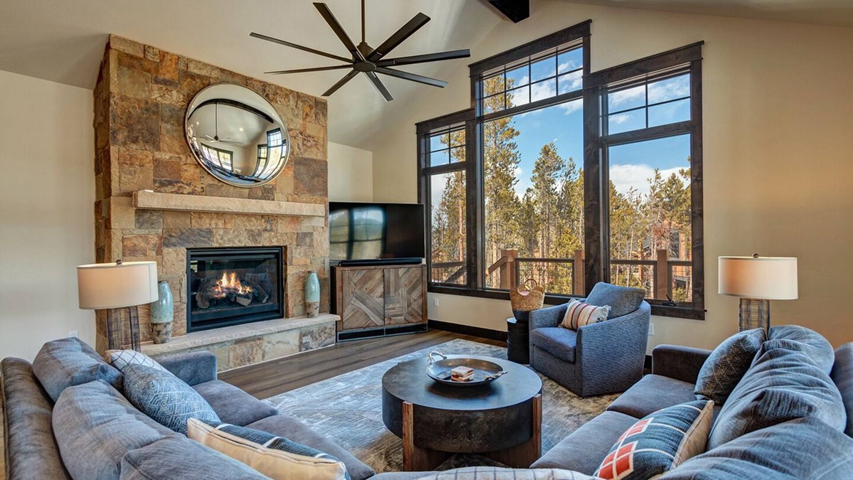 Baldy Mountain House | Stunning Luxury Home with Private Hot Tub!