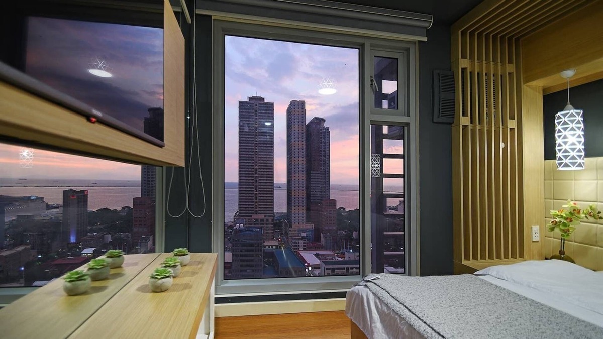 Barangay 670 Condo | Stunning Manila Bay View near US Embassy