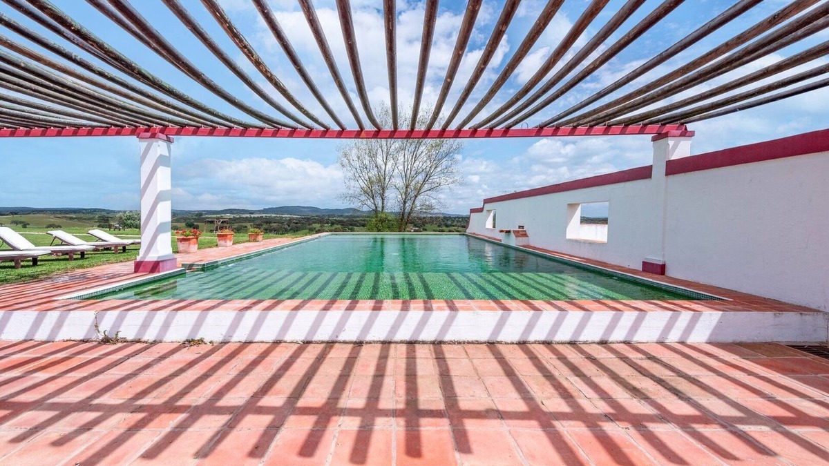 Sao Cristovao Villa | Stunning mansion in São Cristóvão