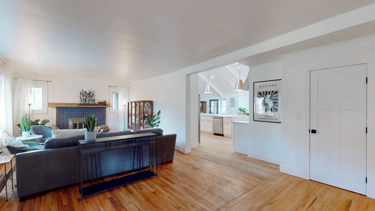 West Elmira House | Stunning Mid Century Modern Designer Home