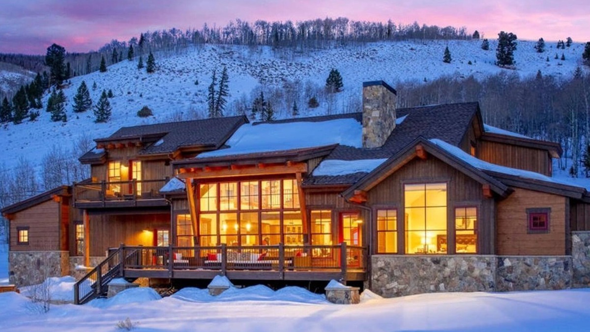 Silverthorne House | Stunning Mountain Escape - easy access to Keystone, Breckenridge, Copper, & Vail