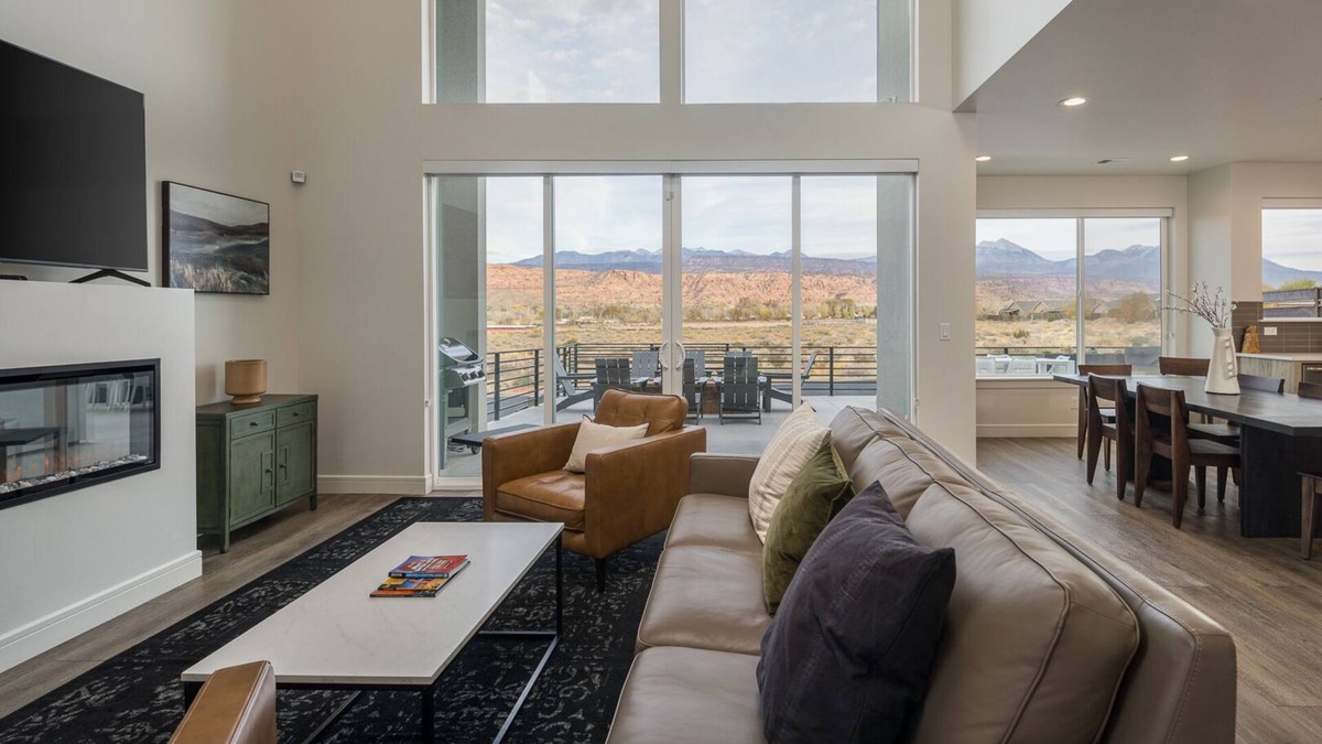 Moab South Valley House | Stunning New 4 bedroom home minutes to Arches