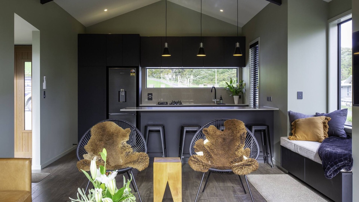 Richmond Cottage | Stunning new architectural tree-house in Richmond, Nelson