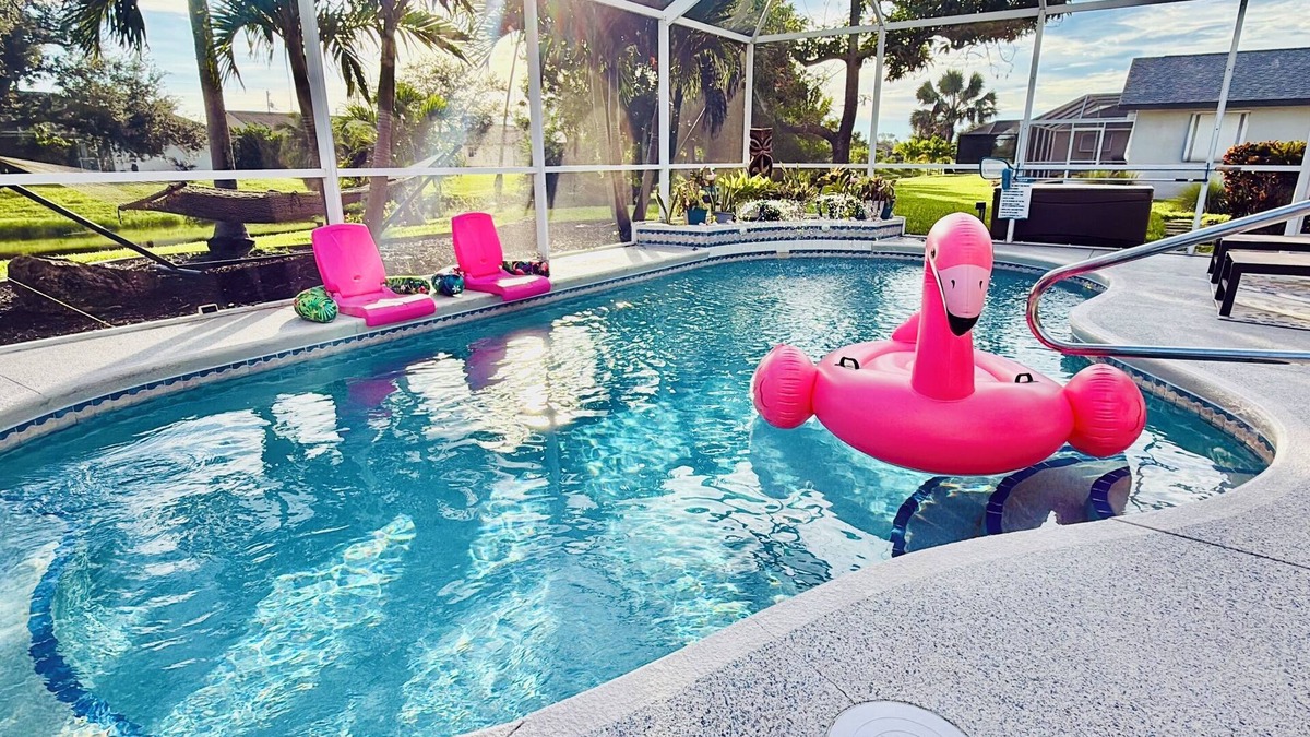 Pinehurst House | Stunning Newer Waterfront 3bd/2ba Home, Heated Pool, Gulf Beaches, Pet Friendly!