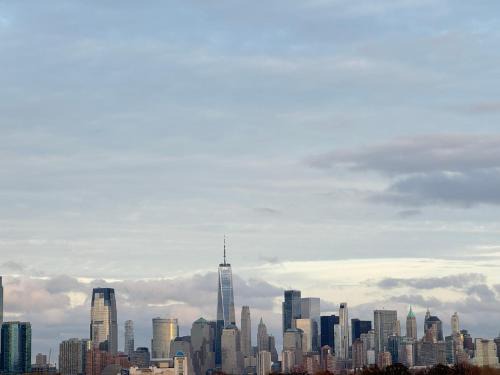 Communipaw Apartment | Stunning NYC rooftop views minutes away from NYC 2 bedroom 2 bath