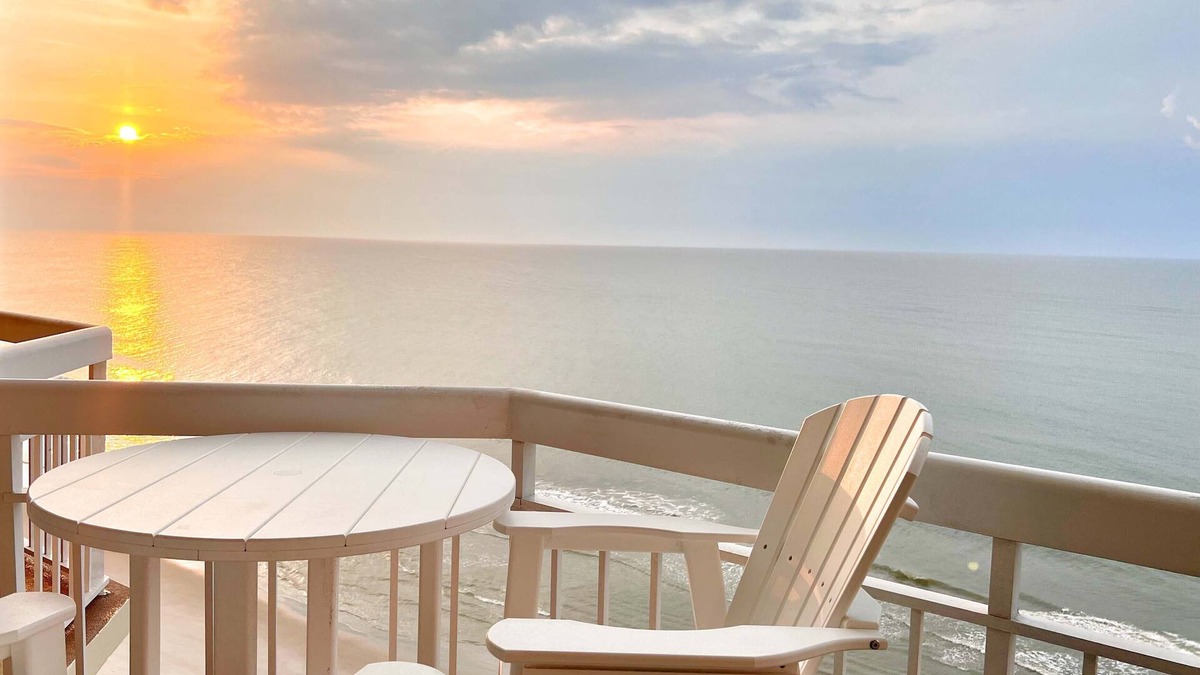Garden City Condo | STUNNING OCEAN FRONT; new renovated space. Waters Edge 1207; W.E. 1207; WE 1207
