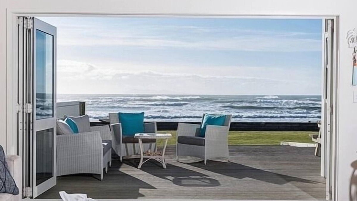 Waihi Beach House | Stunning ocean front luxury beach house.