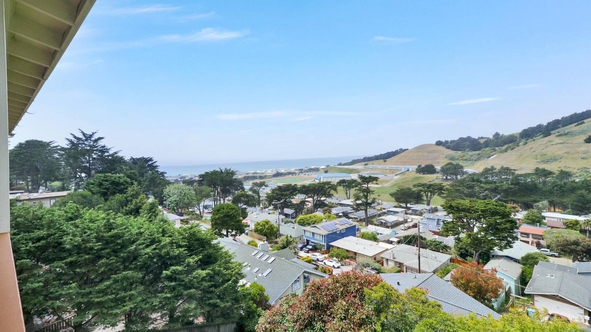 Sharp Park House | Stunning Ocean Mountain View Near SF+Beach 2Suites
