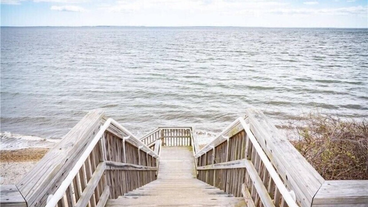 Old Saybrook House | Stunning Ocean view with Hot tub. Sleeps 10