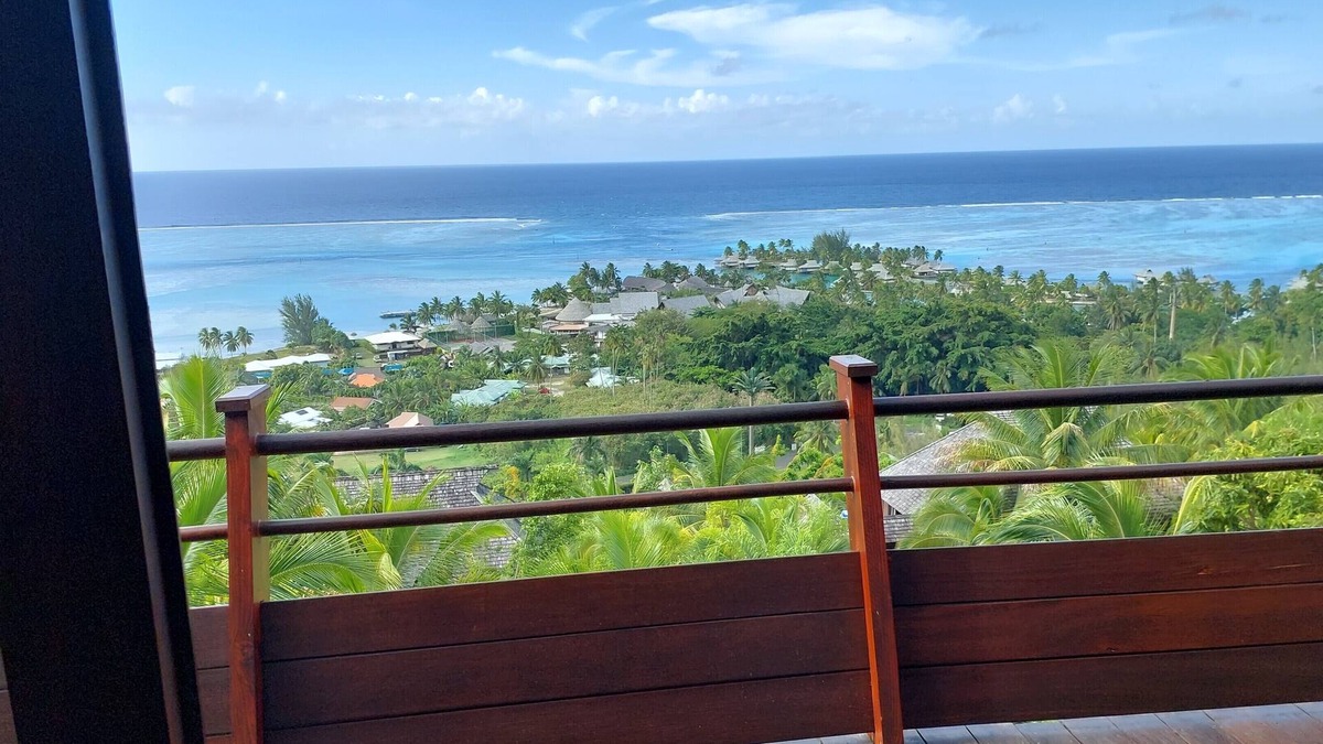 Ha'apiti Villa | Stunning ocean views in completely renovated villa just 5 minutes from the beach