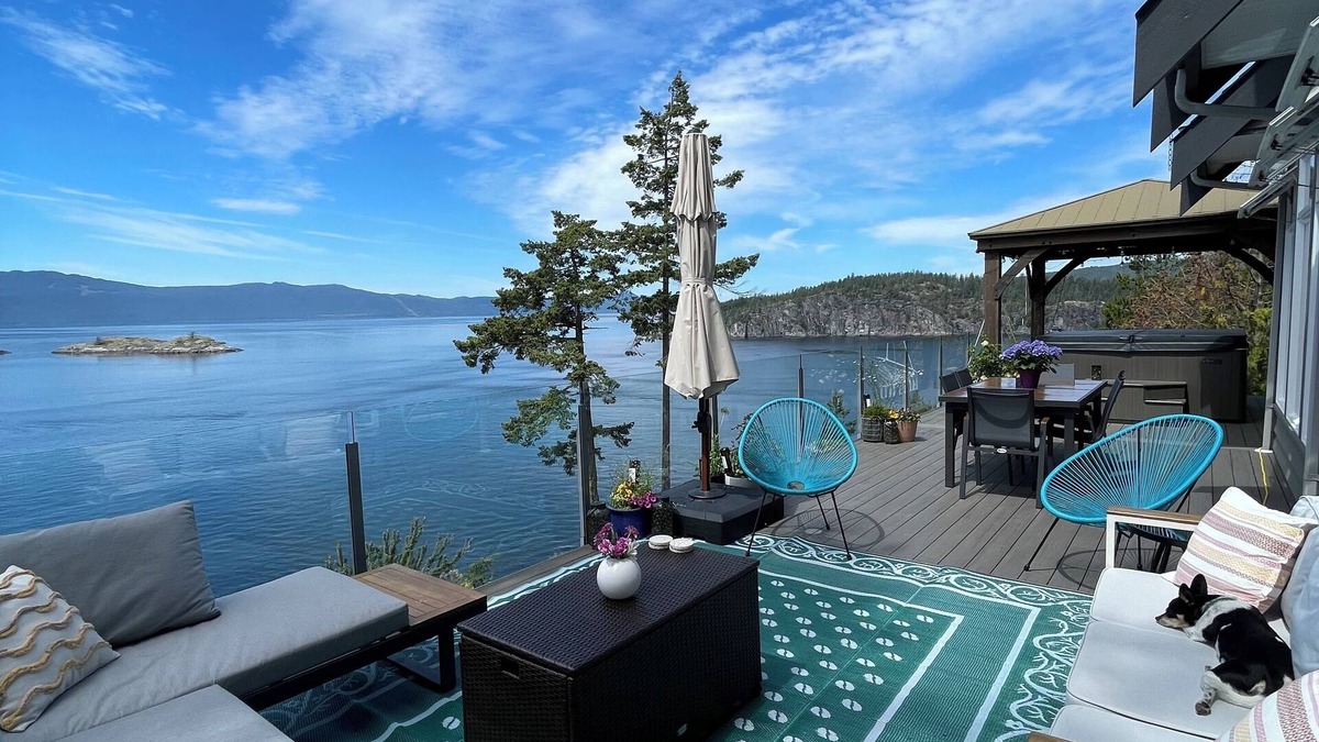 Garden Bay House | Stunning Oceanfront Home w/Jaw Dropping Sunsets, Water and Wildlife Views.