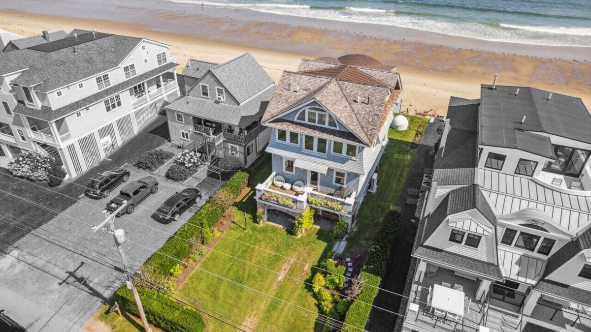 Ogunquit - Wells House | Stunning Oceanfront Home on Private Moody Beach!