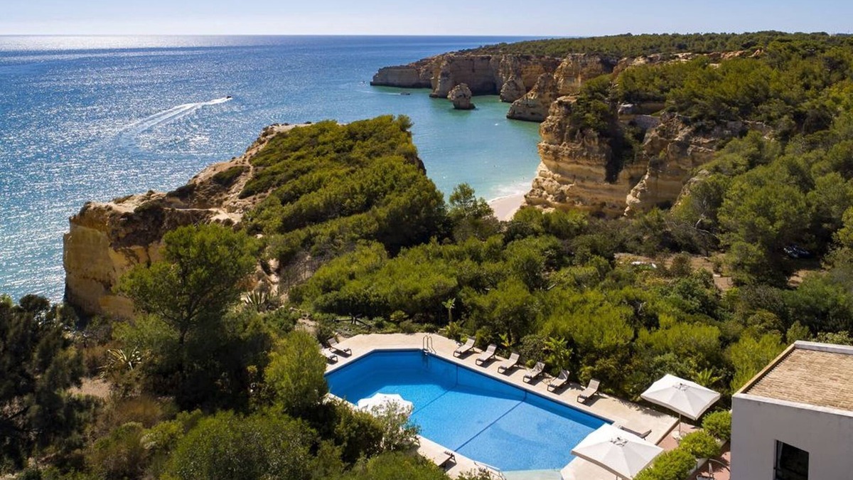 Lagoa e Carvoeiro Villa | Stunning Oceanview Algarve Villa | 9 Bedrooms | Villa Quinta Marinha | Amazing.