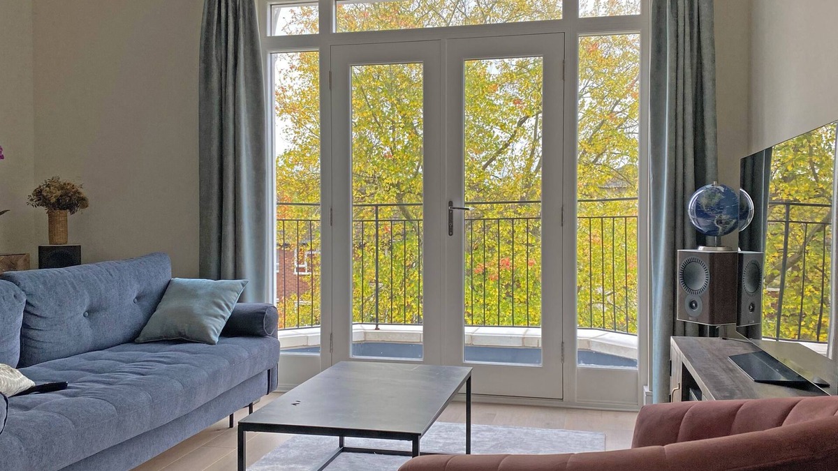 Berrylands Apartment | Stunning One Bedroom Luxury Apartment 5 min from Station