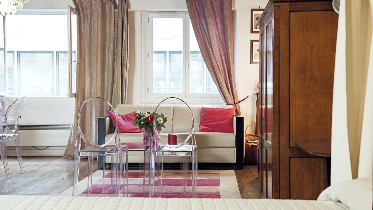 Gaillon Apartment | Stunning Open-Space in Central Paris