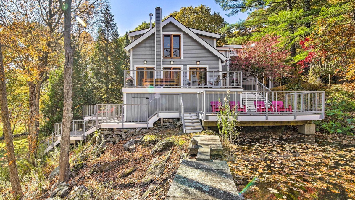 Pawling House | Stunning Pawling Retreat w/Ponds & Waterfall