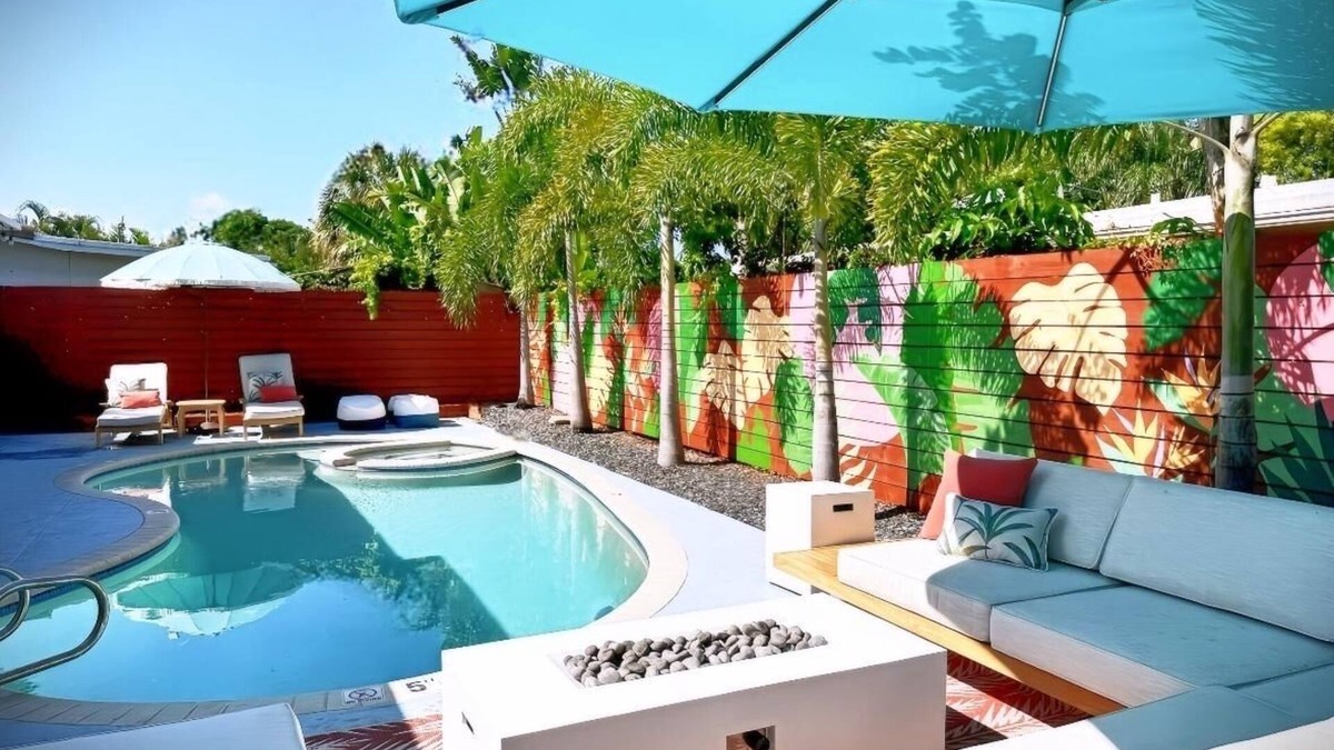 Pompano Beach House | Stunning Poolside Retreat - Half Mile- Short Walk to Beach, Shops & Dining!