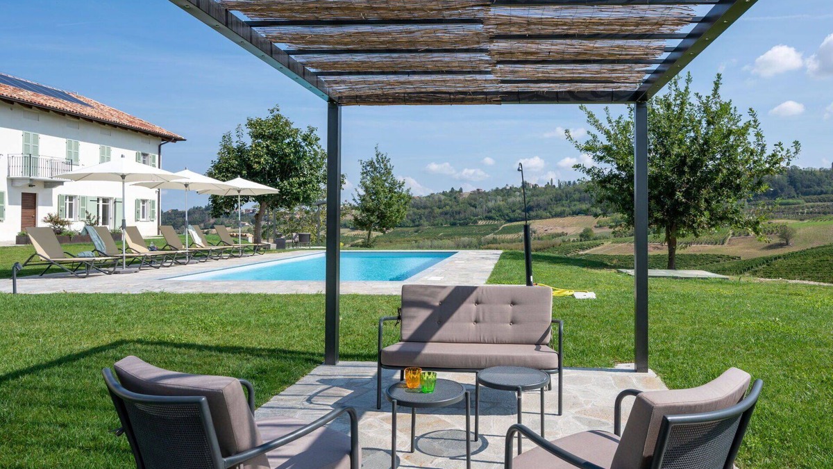 Castagnole delle Lanze Villa | Stunning private villa with private pool, WIFI, A/C, TV, terrace, panoramic view and parking