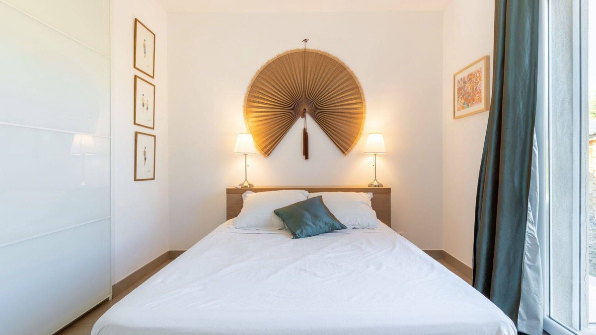Callian House | Stunning private villa for 6 people with WIFI, private pool, TV and terrace