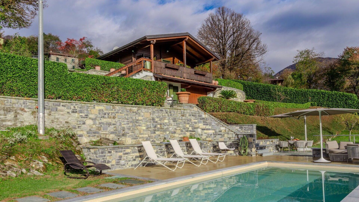 Cerano d'Intelvi House | Stunning private villa with A/C, private pool, WIFI, TV, terrace, panoramic view and parking