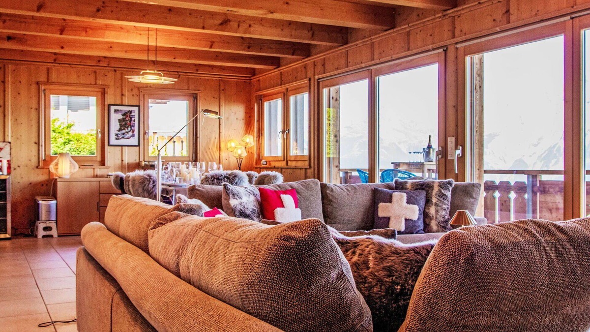 Saint-Pierre-de-Clages House | Stunning private villa for 8 people with WIFI, TV and terrace