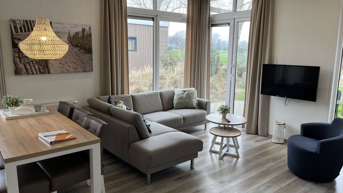 Municipality of Hellevoetsluis House | Stunning private villa for 6 guests with WIFI, TV, terrace and parking