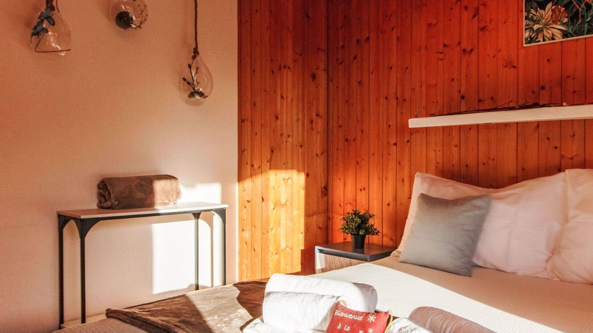 Veysonnaz House | Stunning private villa for 6 people with WIFI, terrace, pets allowed and parking