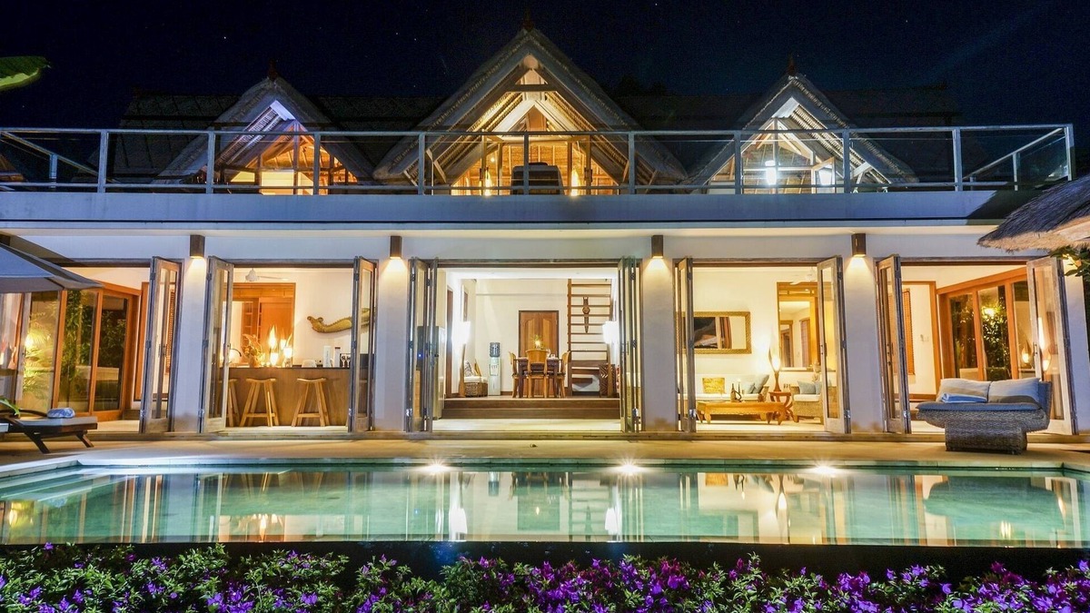 Jungut Batu Villa | Stunning Private Villa With Great Facilities And Awesome Views.