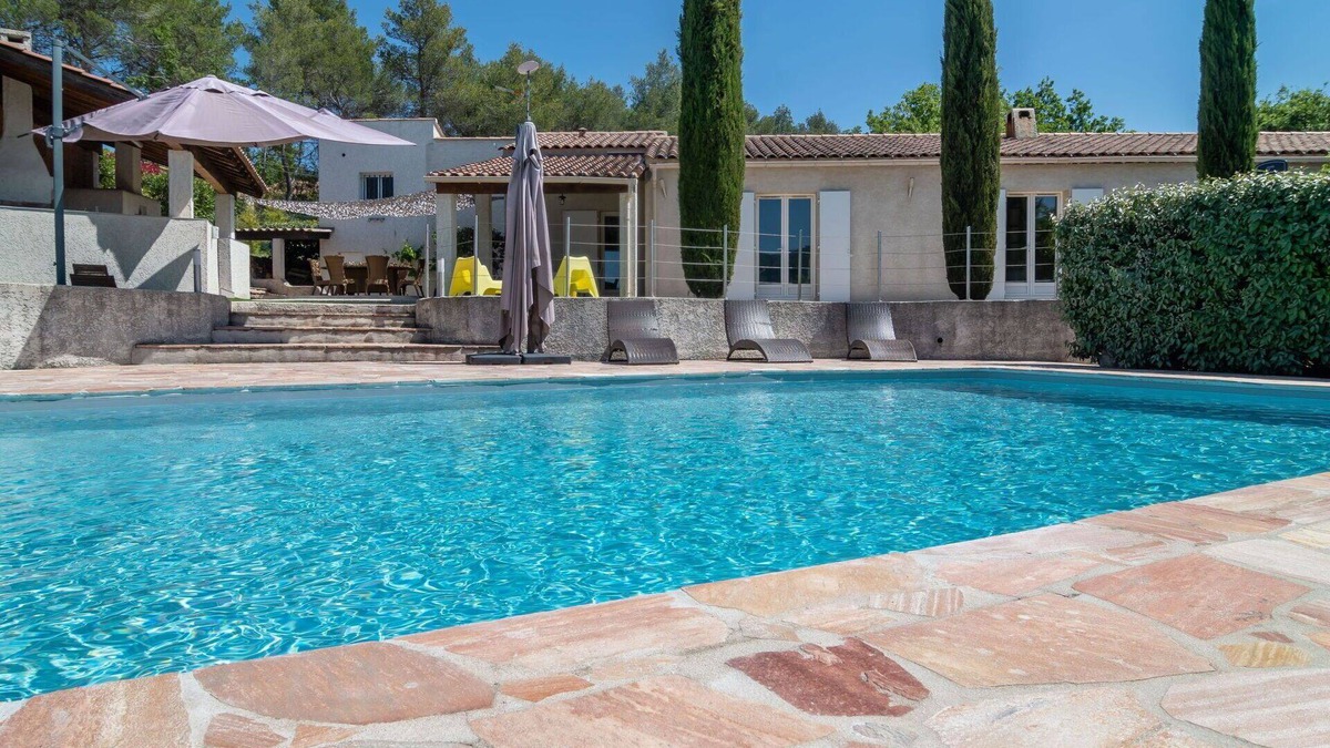 Rocbaron House | Stunning private villa for 8 people with private pool, WIFI, A/C, TV and terrace