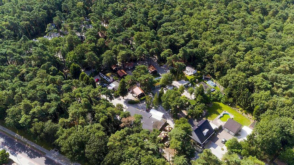 Schinveld House | Stunning private villa for 2 guests with WIFI, TV, terrace and parking