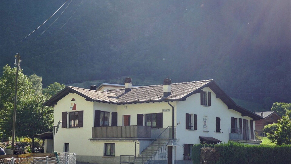Olivone House | Stunning private villa for 6 guests with WIFI, TV and terrace